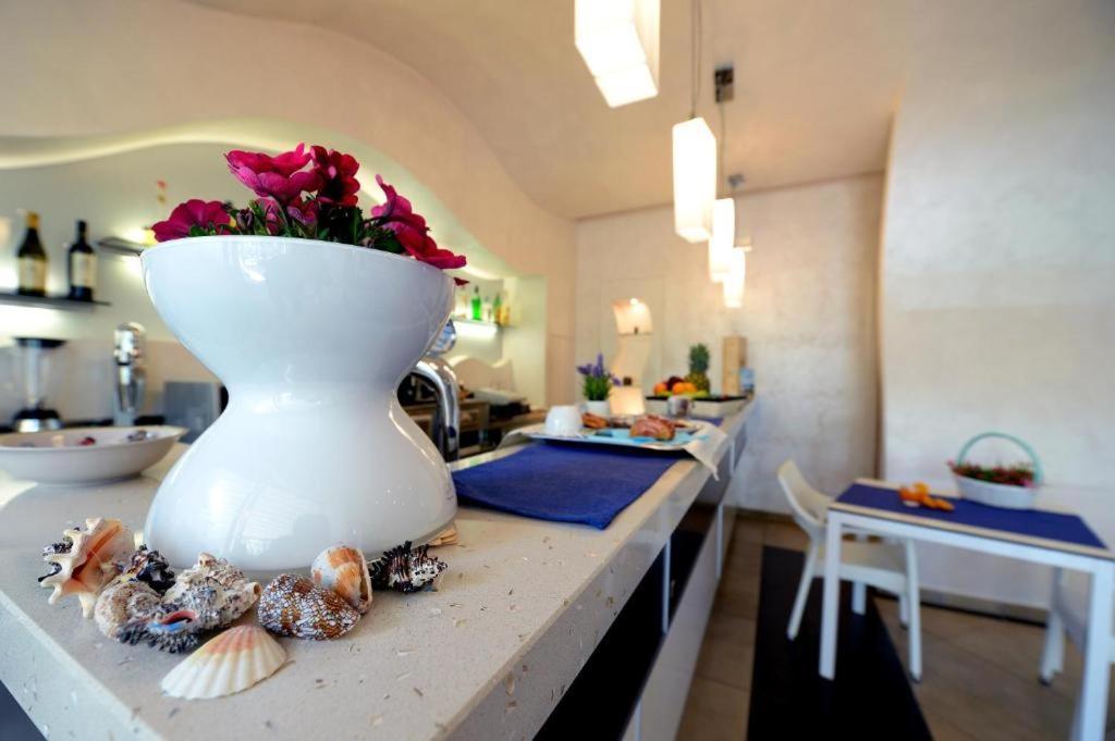Colonna Rooms & Apartment Trani Exterior foto